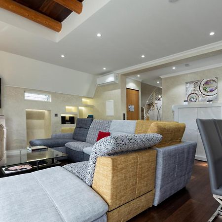 The Queen Luxury Apartments - Villa Vinicia Люксембург Екстериор снимка